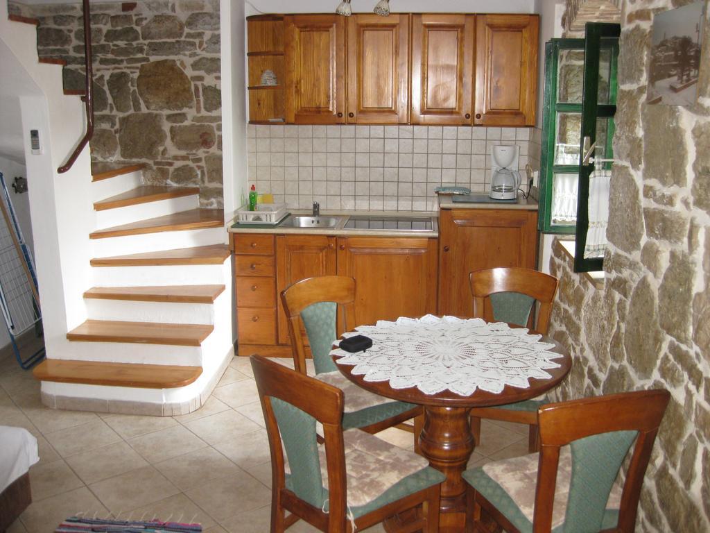 Apartment Roby Vrsar